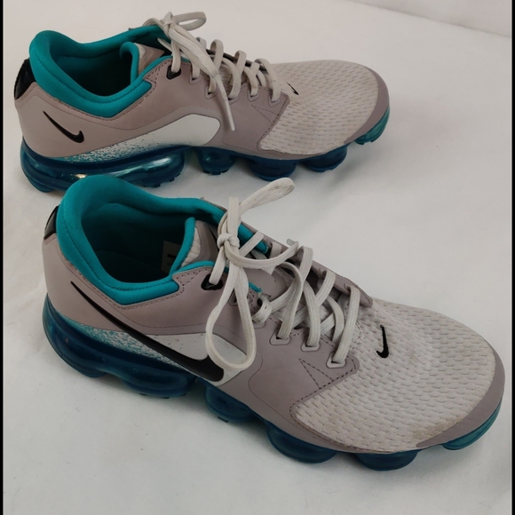 Nike Airvapormax Shoes - Picture 2 of 8